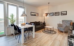 M.H. Black&White Apartment Szczecin